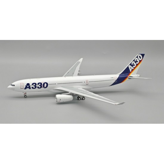 1/200 AIRBUS A330-242 F-WWKA WITH STAND