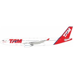 1/200 TAM AIRBUS A330-203 PT-MVL WITH STAND