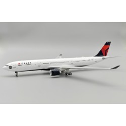 1/200 DELTA AIR LINES AIRBUS A330-323 N802NW WITH STAND LIMITED IF333DL0924 1/200 DELTA AIR LINES AIRBUS A330-323 N802NW WITH STAND LIMITED IF333DL0924
