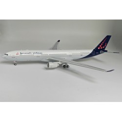 1/200 BRUSSELS AIRLINES AIRBUS A330-301 OO-SFN WITH STAND IF333SN0723 1/200 BRUSSELS AIRLINES AIRBUS A330-301 OO-SFN WITH STAND IF333SN0723