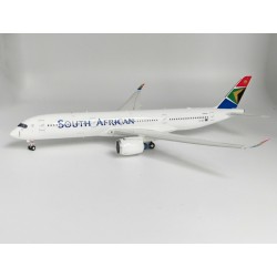 1/200 SOUTH AFRICAN AIRWAYS AIRBUS A350-900 ZS-SDD IF359SA0823 1/200 SOUTH AFRICAN AIRWAYS AIRBUS A350-900 ZS-SDD IF359SA0823