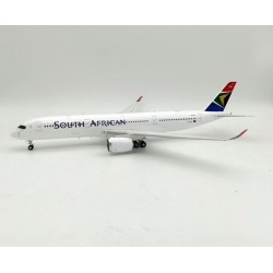 1/200 SOUTH AFRICAN AIRWAYS AIRBUS A350-941 ZS-SDF WITH STAN 1/200 SOUTH AFRICAN AIRWAYS AIRBUS A350-941 ZS-SDF WITH STAN