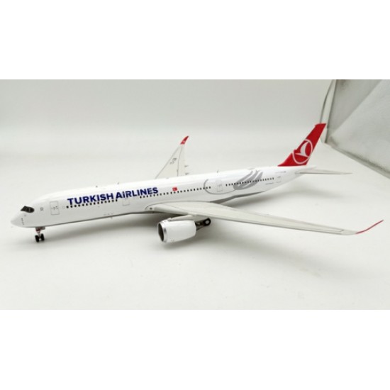 1/200 TURKISH AIRLINES AIRBUS A350-941 TC-LGB PLUS STAND