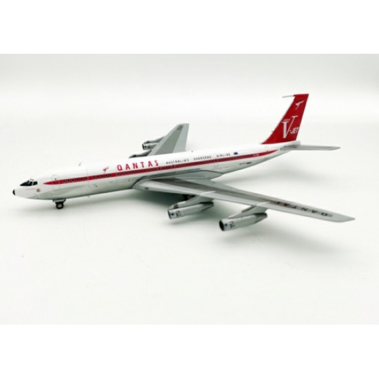 1/200 QANTAS VJET BOEING 707-300 VH-EBR WITH STAND