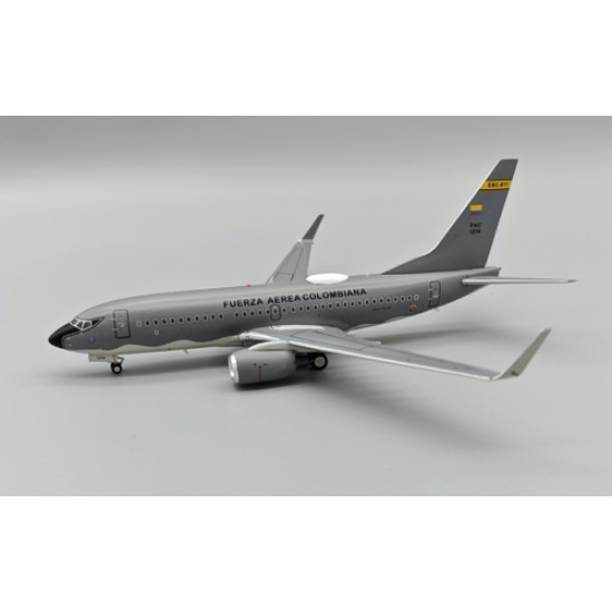 1/200 COLOMBIA - AIR FORCE BOEING 737-732 FAC1219 WITH STAND