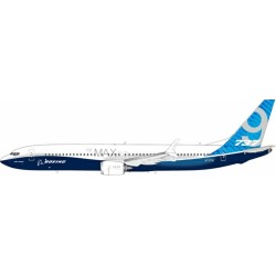 1/200 BOEING 737-9 MAX N7379E HOUSE WITH STAND 1/200 BOEING 737-9 MAX N7379E HOUSE WITH STAND
