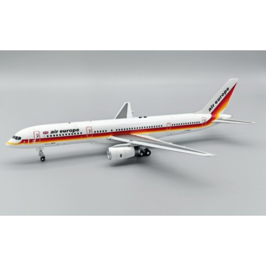 1/200 AIR EUROPE BOEING 757-236 G-BNSD AIR EUROPE WITH STAND