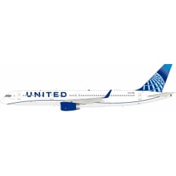 1/200 UNITED AIRLINES BOEING 757-224 N12116 WITH STAND