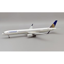 1/200 CONTINENTAL AIRLINES BOEING 757-324 N57857 WITH STAND LIMITED IF753CO1023 1/200 CONTINENTAL AIRLINES BOEING 757-324 N57857 WITH STAND LIMITED IF753CO1023