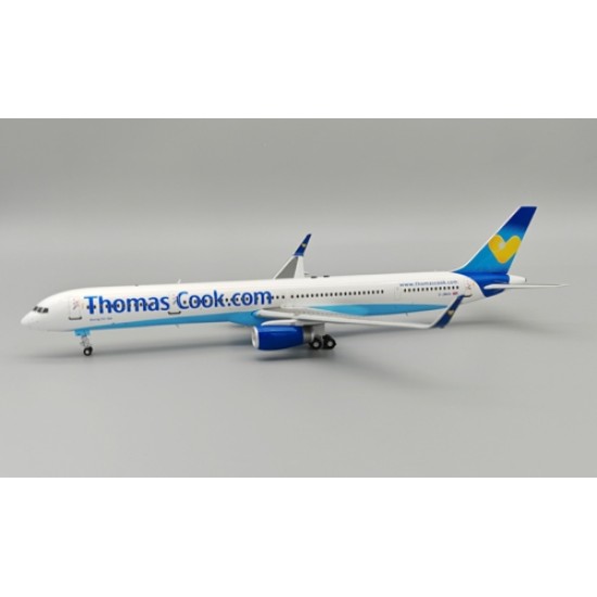 1/200 THOMAS COOK AIRLINES BOEING 757-300 G-JMAA WITH STAND