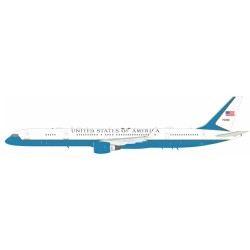 1/200 USA AIR FORCE BOEING 757-300 75300 WITH STAND 1/200 USA AIR FORCE BOEING 757-300 75300 WITH STAND