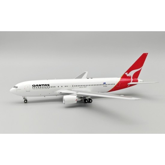 1/200 QANTAS BOEING 767-238/ER VH-EAJ WITH STAND LIMITED 1/200 QANTAS BOEING 767-238/ER VH-EAJ WITH STAND LIMITED