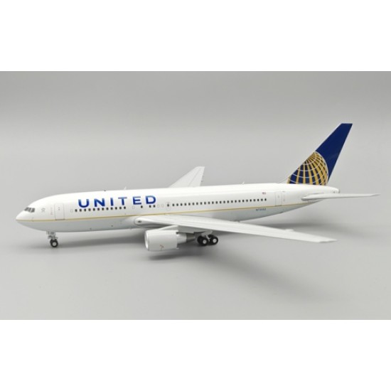 1/200 UNITED AIRLINES BOEING 767-224/ER N73152 WITH STAND LTD 120 MODELS