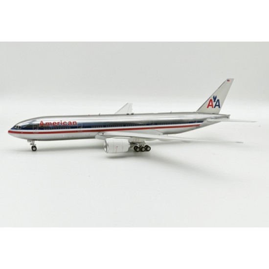 1/200 AMERICAN AIRLINES B777-200 N779AN WITH STAND IF772AA0922P