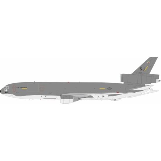 1/200 USA - AIR FORCE MCDONNELL DOUGLAS KC-10A EXTENDER (DC-10-30CF) 87-0121 SMOOTH OPERATOR WITH STAND 1/200 USA - AIR FORCE MCDONNELL DOUGLAS KC-10A EXTENDER (DC-10-30CF) 87-0121 SMOOTH OPERATOR WITH STAND