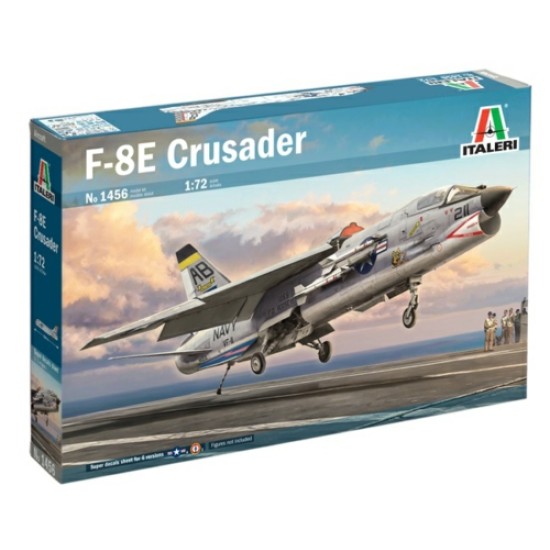 1/72 F-8E CRUSADER (PLASTIC KIT)