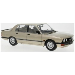 IX18CMC184 - 1/18 BMW 520I (E28) GOLD 1987 IX18CMC184 - 1/18 BMW 520I (E28) GOLD 1987