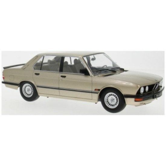 IX18CMC184 - 1/18 BMW 520I (E28) GOLD 1987 IX18CMC184 - 1/18 BMW 520I (E28) GOLD 1987