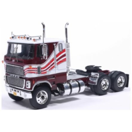 IX64TR015B - 1/64 FORD CL 9000 WHITE 1976