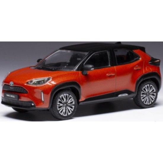 IXCLC510 - 1/43 TOYOTA YARIS CROSS METALLIC ORANGE 2022