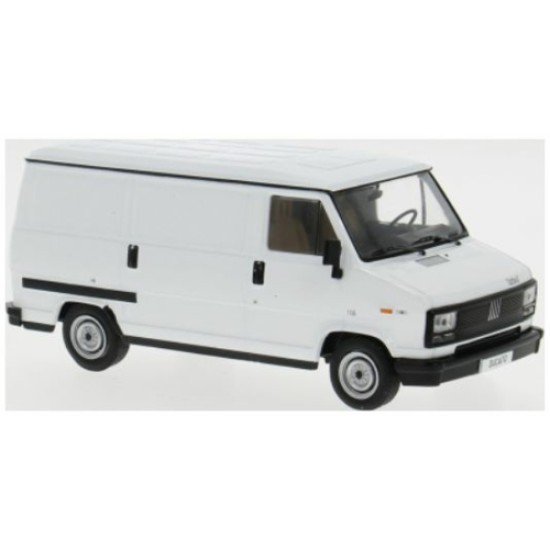 IXCLC610 - 1/43 FIAT DUCATO WHITE 1982 IXCLC610 - 1/43 FIAT DUCATO WHITE 1982