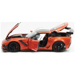 IXIA18001 - 1/18 CHEVROLET CORVETTE ZR1 ORANGE/BLACK 2019 IXIA18001 - 1/18 CHEVROLET CORVETTE ZR1 ORANGE/BLACK 2019