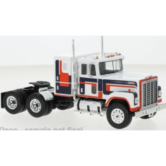 IXTR153 - 1/43 INTERNATIONAL TRANSTAR 4300 WHITE 1980