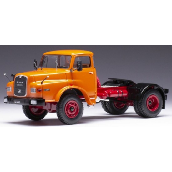 IXTR155 - 1/43 MAN 19.280 H ORANGE 1971