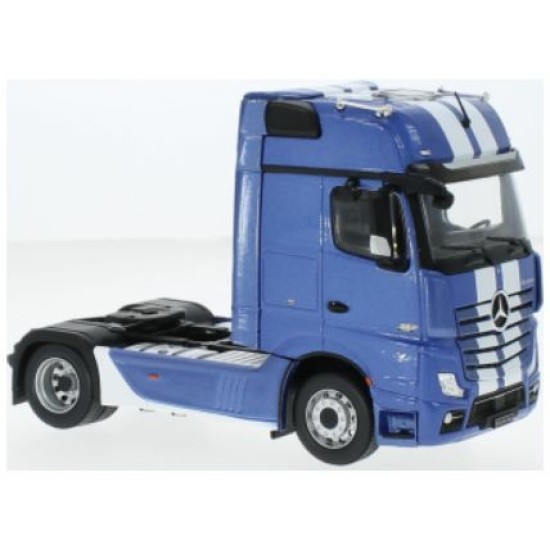 IXTR206 - 1/43 MERCEDES ACTROS MP4 TOWING VEHICLE BLUE