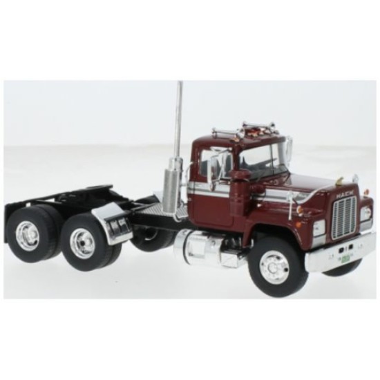 IXTR212 - 1/43 MACK R-SERIES RED METALLIC 1966