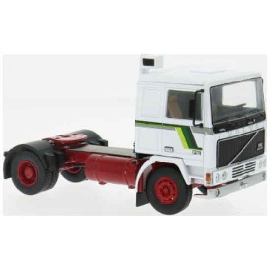 IXTR228 - 1/43 VOLVO F10 WHITE/GREEN 1983