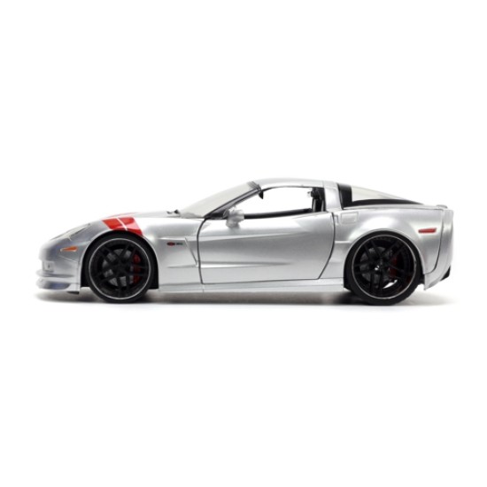JAD33053 - 1/24 BIG TIME MUSCLE - CORVETTE Z06 CANDY SILVER 2006 JAD33053 - 1/24 BIG TIME MUSCLE - CORVETTE Z06 CANDY SILVER 2006