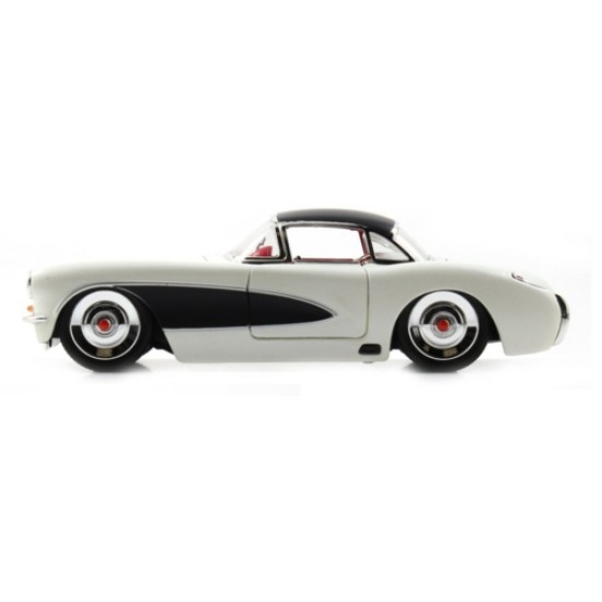 JAD98161 - 1/24 BIG TIME MUSCLE CHEVY CORVETTE WHITE 1957