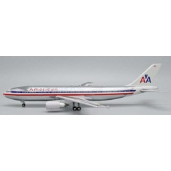 1/200 AMERICAN AIRLINES AIRBUS A300-600R POLISHED REG: N70074 WITH STAND