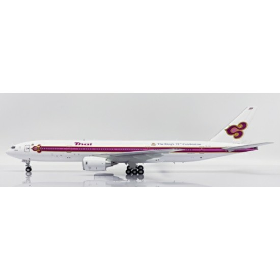 1/200 THAI AIRWAYS BOEING 777-200 THE KINGS 72ND CELEBRATION REG: HS-TJG WITH STAND