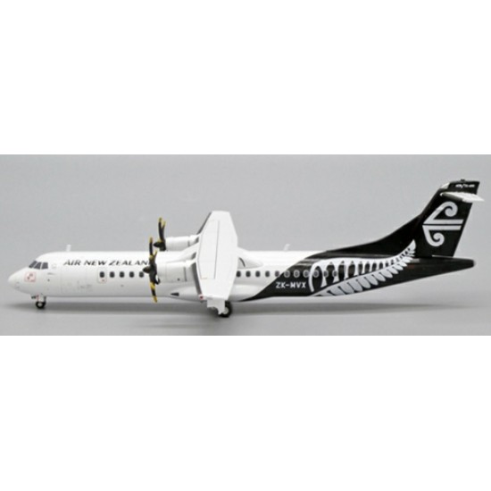 1/200 AIR NEW ZEALAND ATR72-600 REG: ZK-MVX WITH STAND