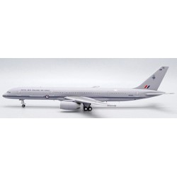 1/200 ROYAL NEW ZEALAND AIR FORCE BOEING 757-200(C) REG: NZ7572 WITH STAND 1/200 ROYAL NEW ZEALAND AIR FORCE BOEING 757-200(C) REG: NZ7572 WITH STAND