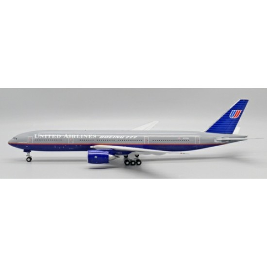1/200 UNITED AIRLINES BOEING 777-200 BATTLESHIP BOEING 777 REG: N777UA WITH STAND