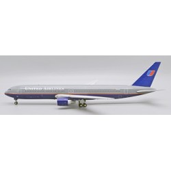 1/200 UNITED AIRLINES BOEING 767-300ER BATTLESHIP REG: N666U