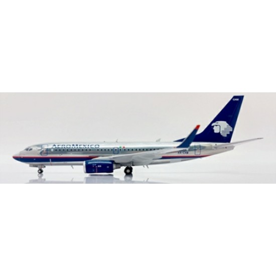 1/200 AEROMEXICO BOEING 737-700 POLISHED REG: XA-CAM WITH STAND 1/200 AEROMEXICO BOEING 737-700 POLISHED REG: XA-CAM WITH STAND