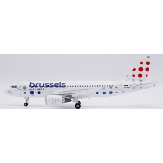 1/200 BRUSSELS AIRLINES AIRBUS A319 REG: OO-SSX WITH STAND