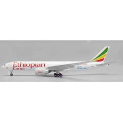 1/200 ETHIOPIAN CARGO BOEING 777F CAI NIAOINTERACTIVE SERIES REG: ET-APU WITH STAND