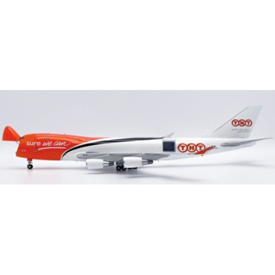 1/200 TNT EXPRESS BOEING 747-400F INTERACTIVE SERIES REG: OO-THA XX20304C