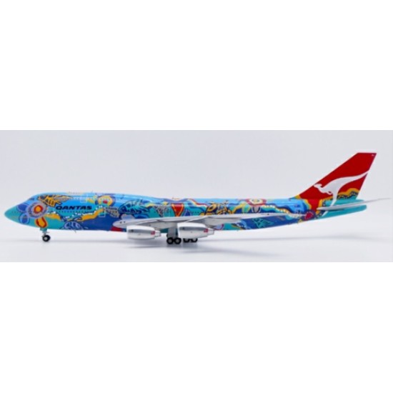 1/200 QANTAS BOEING 747-300 NALANJI DREAMING REG: VH-EBU WITH STAND