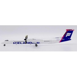 1/200 ICELANDAIR BOMBARDIER DASH 8-Q400 REG: TF-FXI WITH STAND