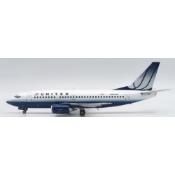 1/200 UNITED AIRLINES BOEING 737-500 TULIP REG: N932UA WITH STAND