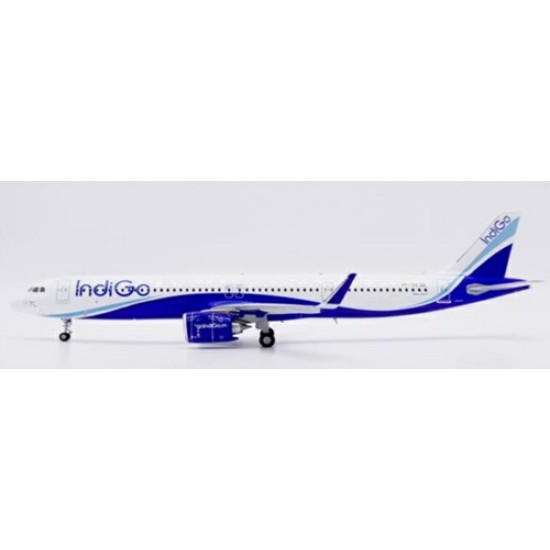 1/200 INDIGO AIRBUS A321NEO REG: VT-ICQ WITH STAND 1/200 INDIGO AIRBUS A321NEO REG: VT-ICQ WITH STAND