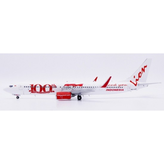 1/200 LION AIR BOEING 737-900ER 100TH BOEING NEXT-GENERATION 737 REG: PK-LOF WITH STAND