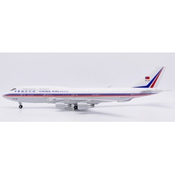 1/200 CHINA AIRLINES BOEING 747-400 REG: 3B-SMC WITH STAND 1/200 CHINA AIRLINES BOEING 747-400 REG: 3B-SMC WITH STAND