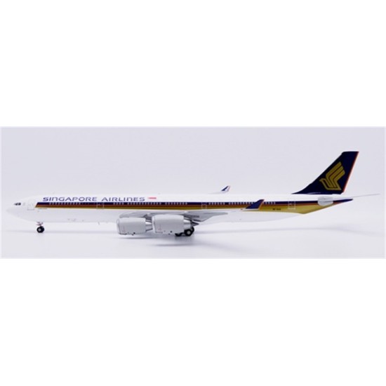 1/200 SINGAPORE AIRLINES AIRBUS A340-500 LARGE TITLES REG: 9V-SGD WITH STAND 1/200 SINGAPORE AIRLINES AIRBUS A340-500 LARGE TITLES REG: 9V-SGD WITH STAND